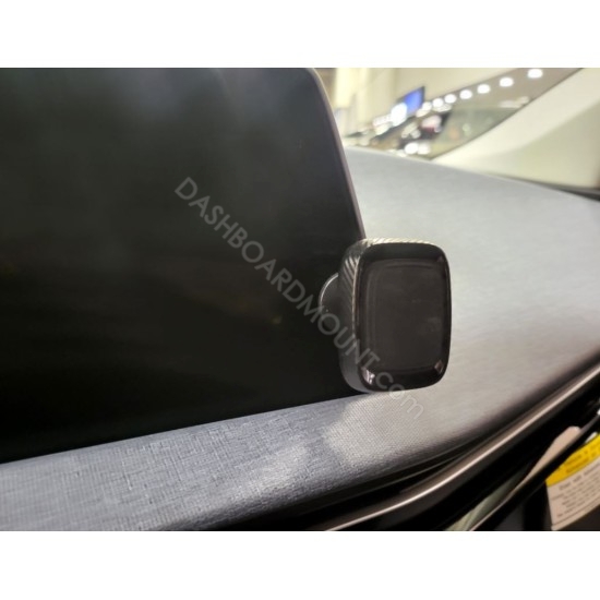 Magnetic phone mount for Kia EV6 dashboard