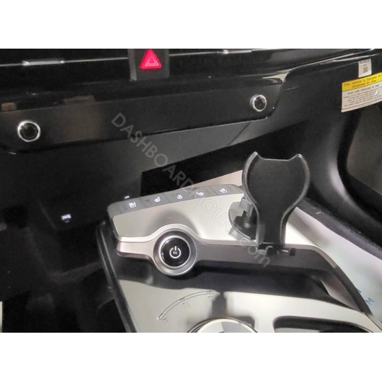 Magsafe phone mount for Kia EV6 center console