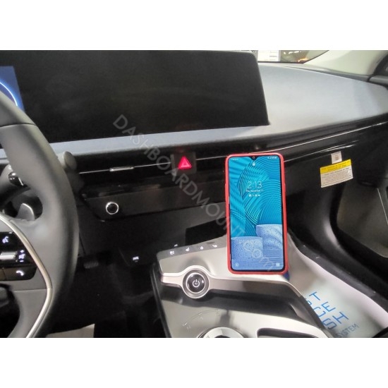 Magsafe phone mount for Kia EV6 center console