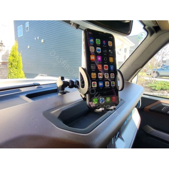 Bronco Big Body Cleo dashboard Phone Mount