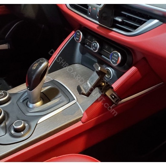 Alfa Romeo Stelvio - Mira Phone Mount