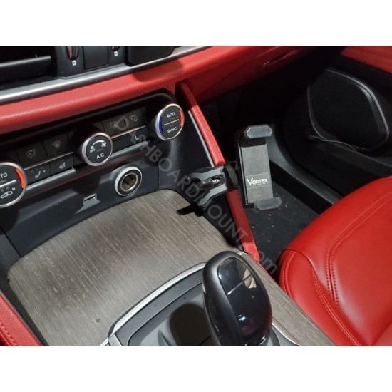 Alfa Romeo Stelvio - Mira Phone Mount